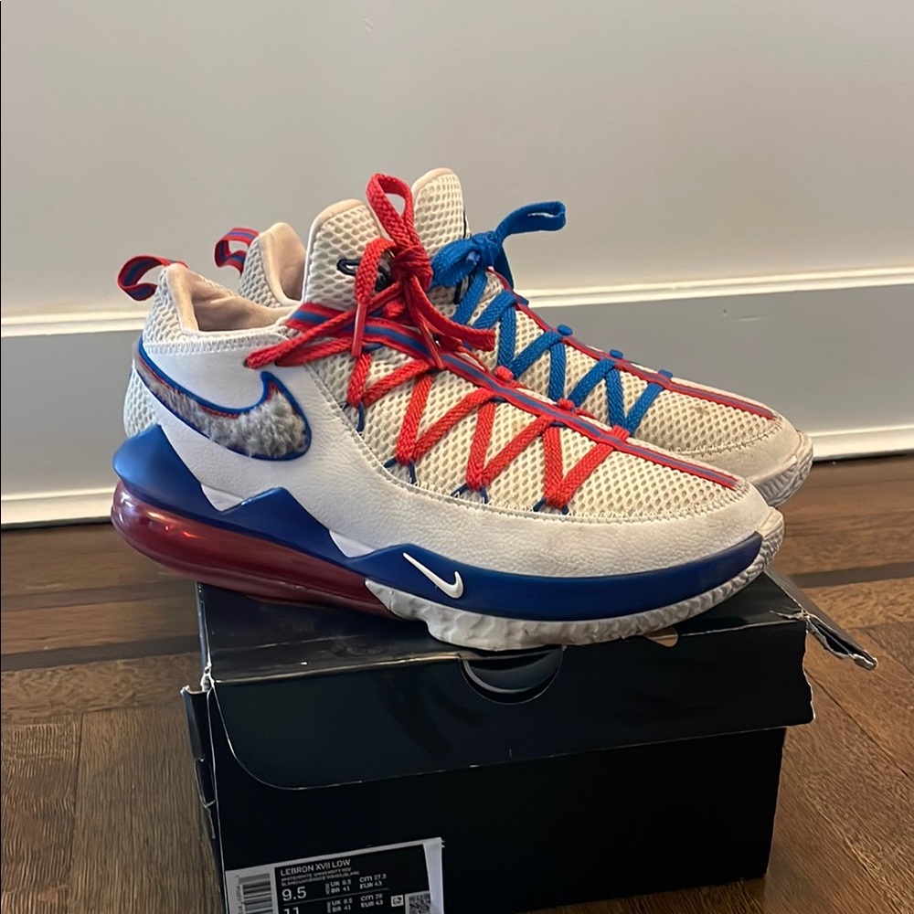Lebron 17 Low Tune Squad